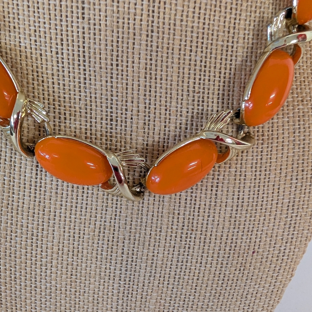 Vintage Necklace By Coro Orange And Gold Tone - Picture 3 of 4